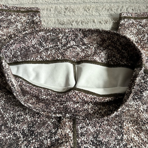 Fabletics leggings - Picture 3 of 3